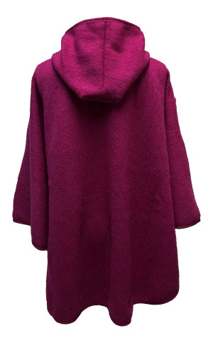 veste cape laine des Pyrénées en stock en framboise